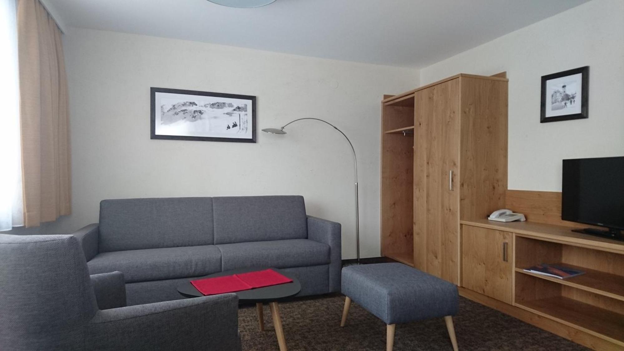 Appartements Tschol Martin Sankt Anton am Arlberg Habitación foto
