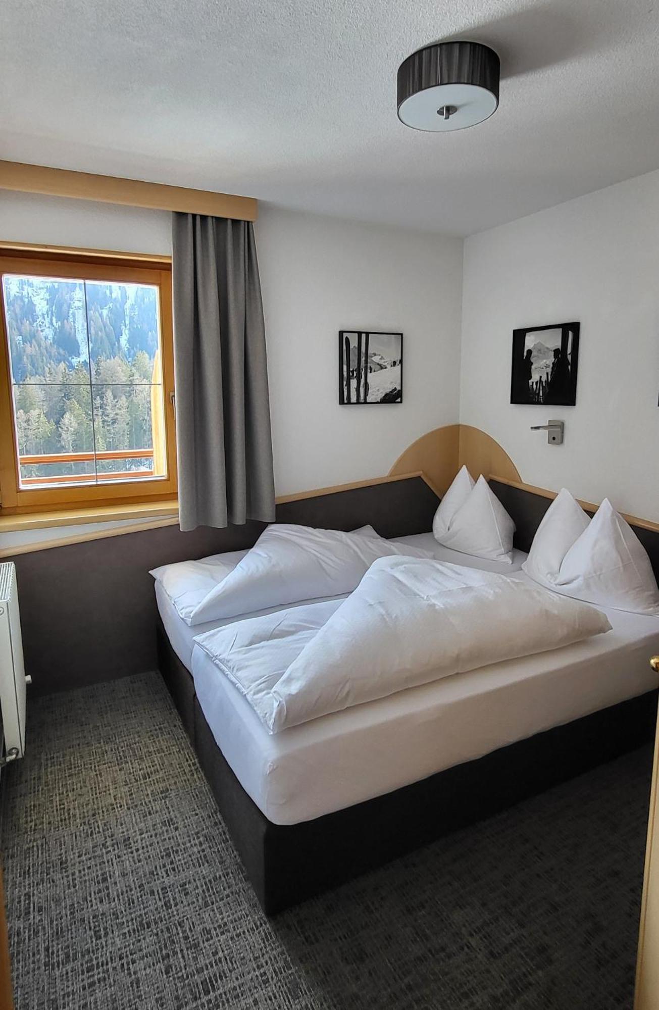 Appartements Tschol Martin Sankt Anton am Arlberg Habitación foto